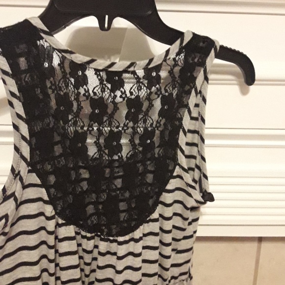 Gray & Black Striped Papaya Dress Size Small - Picture 6 of 6